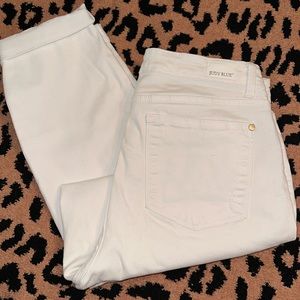Judy Blue Boyfriend Fit White Jeans 11/30